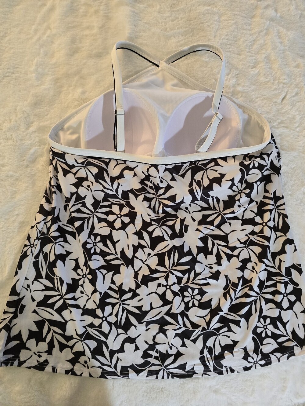 Lands' End Black and White Floral Tankini Top with Matching Swim Shorts (NWT) - Picture 4 of 13